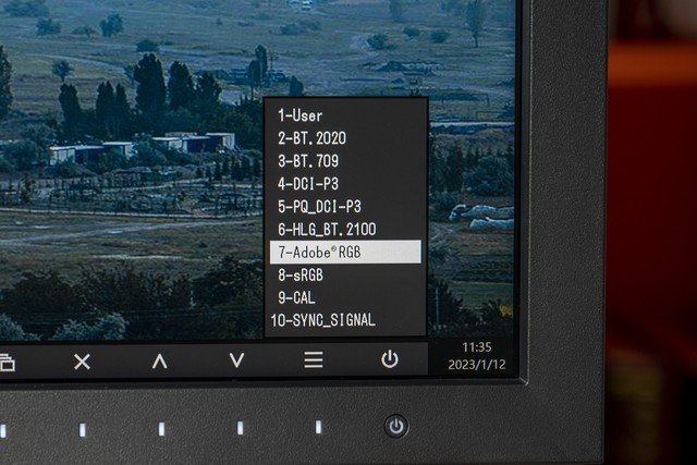 【有料评测】EIZO CG2700X评测:34800元的27英寸专业色彩管理4K显示器