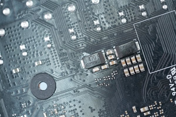 纯白千层镜!影驰RTX 4060 Ti 8GB星曜OC图赏