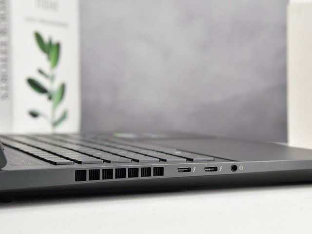 OMEN暗影精灵9评测:诚意满满的性价比神机