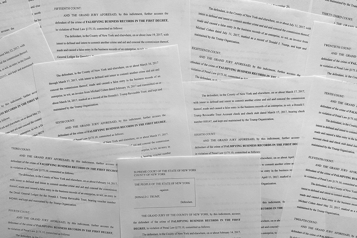 起诉书公开，特朗普面临34项重罪指控最高刑期可达136年_凤凰网