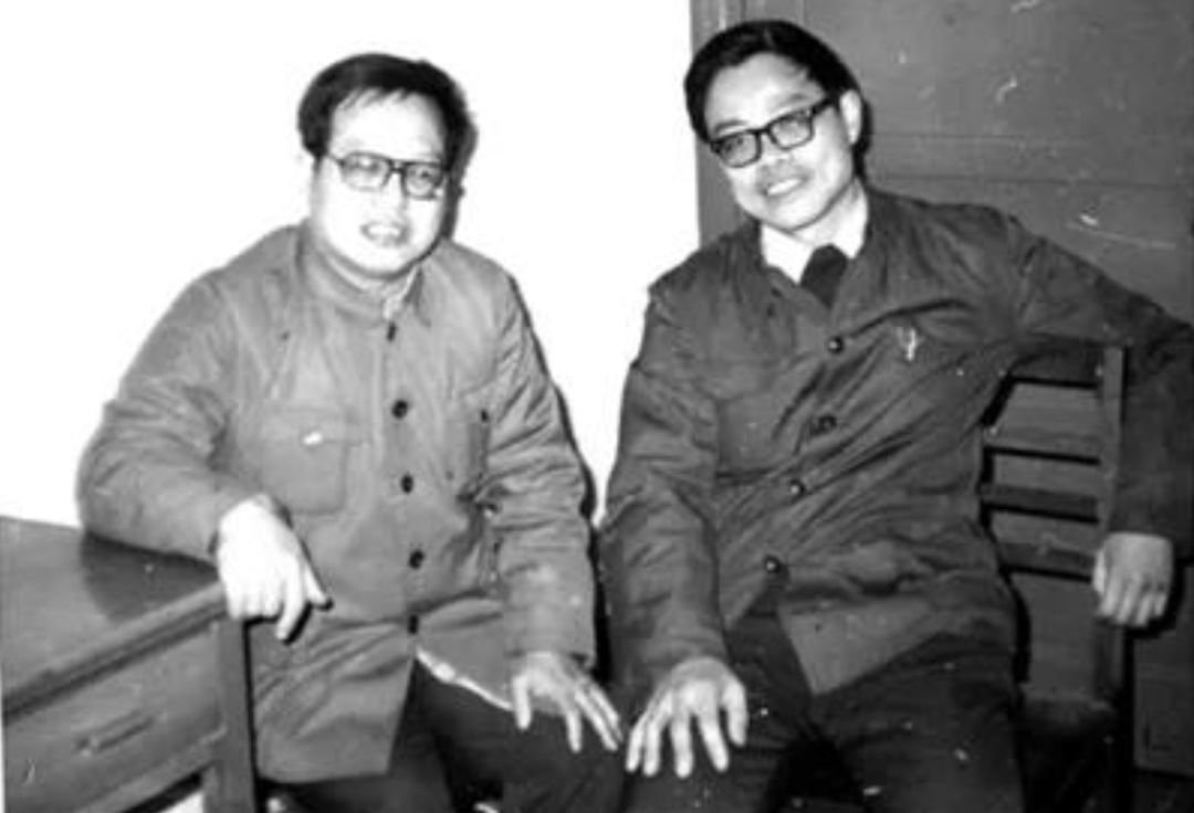 郑文光(左)和叶永烈