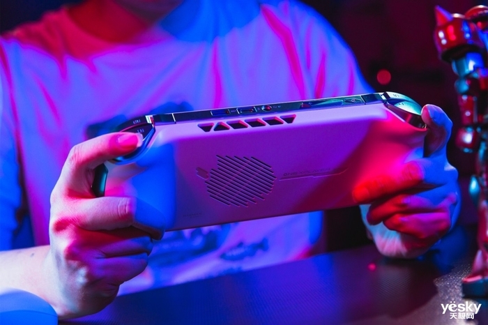 OneXPlayer飞行家F1掌机评测:移动游戏利器,《赛博朋克2077》流畅玩
