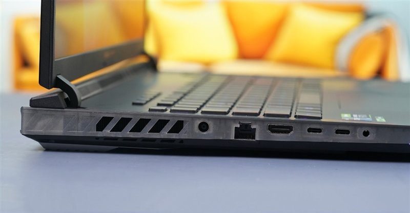 18寸终极发烧游戏本!ROG枪神7 Plus超竞版评测:首发i9-13980HX多核暴涨40%