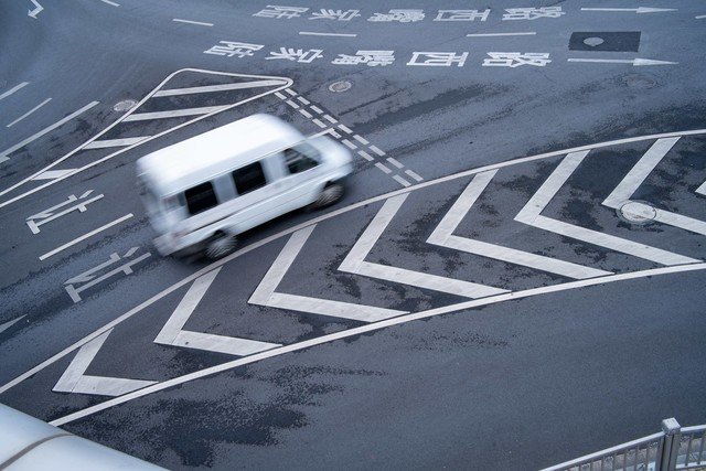 【有料评测】永诺YN35mm F2Z DF DSM评测:1799元国产全画幅自动对焦镜头