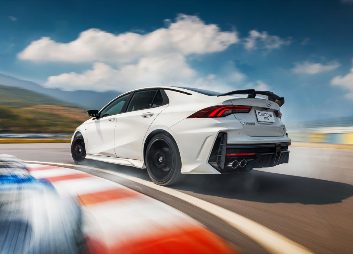 最快5.7秒破百,最低不到14万元!这三款是最快的国产燃油轿车