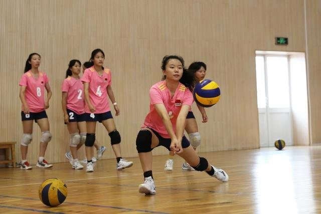 “运”育未来｜成绩与普及相辅相成，排球文化扎根复兴校园