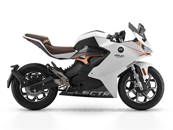 29999元 钱江旗下高性能电动仿赛摩托OAO Pro上市:能跑170km