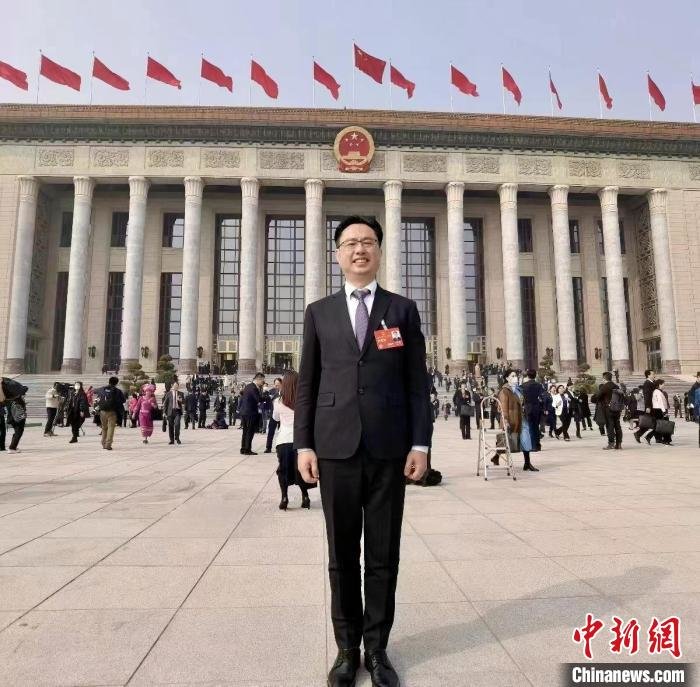 (两会声音)全国人大代表冼汉迪:建议将大湾区打造为国际职业教育发展基地_凤凰网