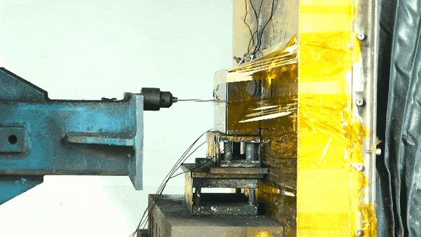 远超国标!五菱神炼电池硬核测试:同一电池包挑战“铁人三项”