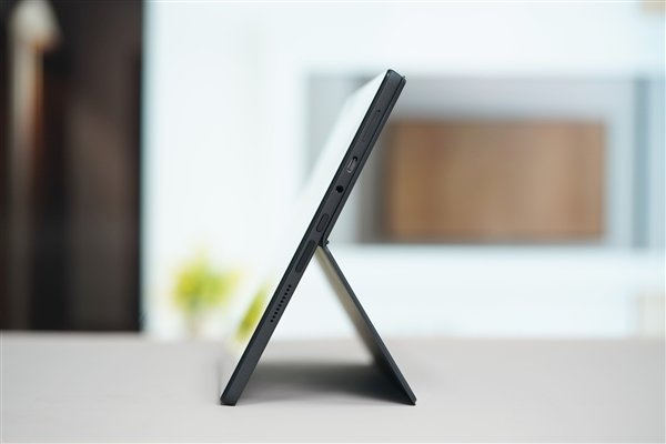 小米首款二合一笔记本!小米笔记本12.4图赏