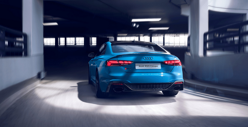 这套内饰准备传几年?2023款奥迪RS 5上市 两门比四门贵2.2万