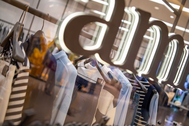 【有料评测】永诺YN35mm F2Z DF DSM评测:1799元国产全画幅自动对焦镜头