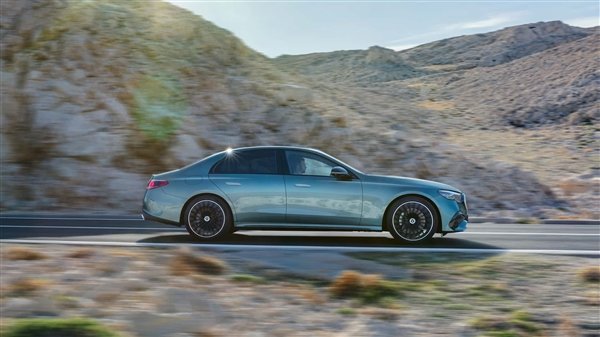 经典“花生眼”大灯回归 新一代奔驰E级发布:50万买它还香吗