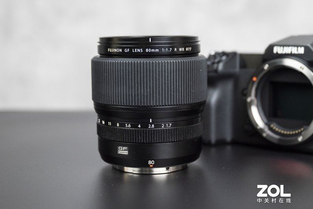 富士GF 80mm F1.7 R WR镜头外观图赏