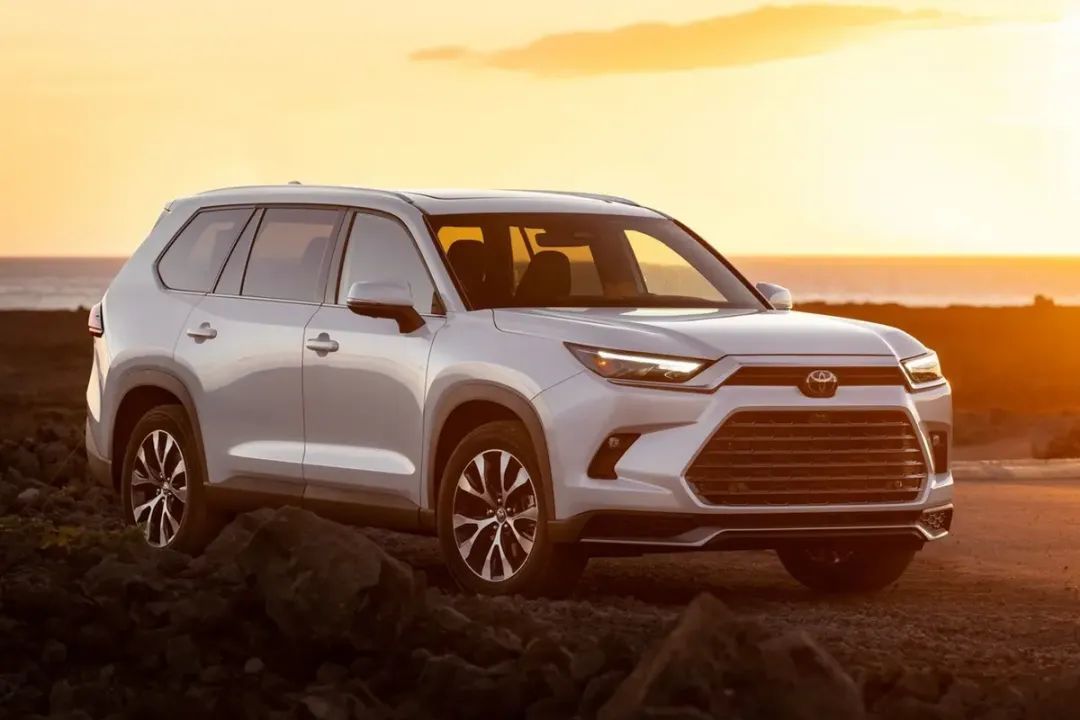 车长5米大汉兰达30万起六缸后驱马自达7座中大型suv上新