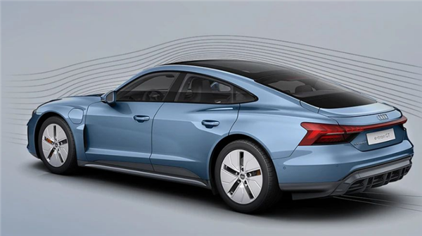 家族最帅纯电跑车!奥迪e-tron GT上市:售99.98万限量20台