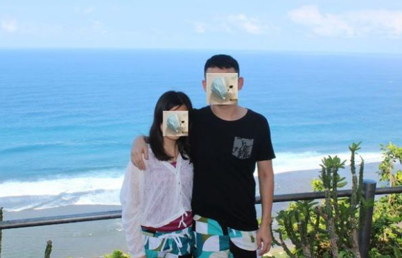 看起来相当恩爱的两人