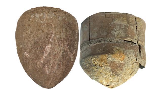 5000年左右历史的木质、石质陀螺 北京祥体育博物馆收藏