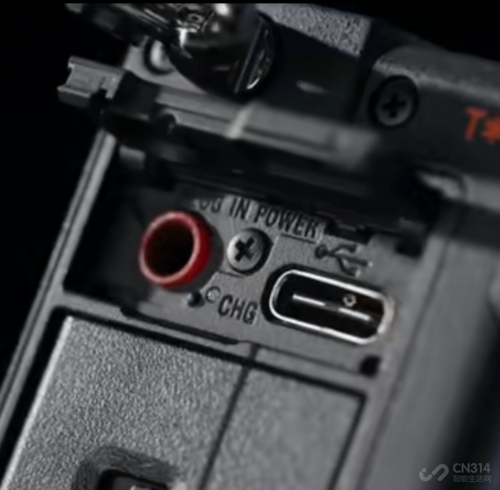 充满矛盾的综合体 索尼A7C2值得入手吗?