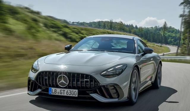 奔驰AMG GT 63新车发布！定位“赛道”跑车，进口引入你买吗