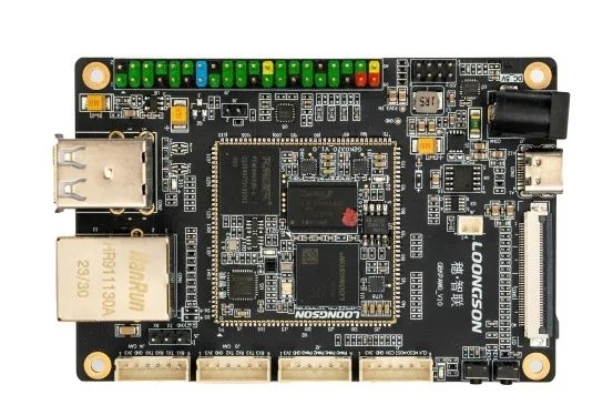 龙芯2K0300蜂鸟开发系统正式发布:巴掌大小 无限可能