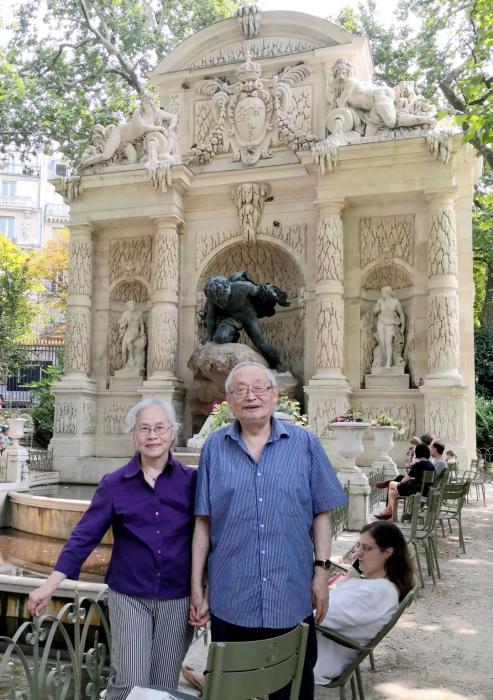 沈大力与董纯夫妇近照。受访者供图