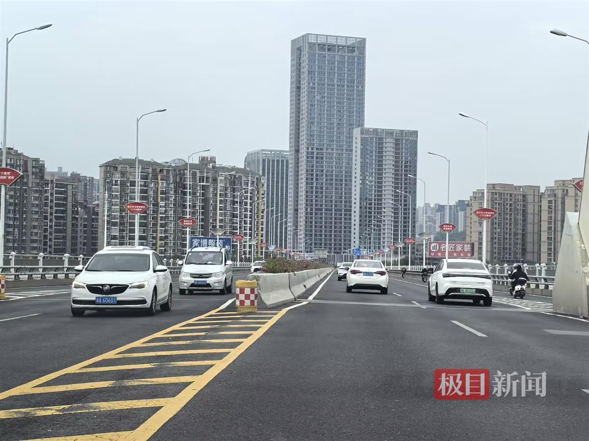 探访株洲芦淞大桥事故后的首个早高峰：桥头路口有交警执勤，道路通畅