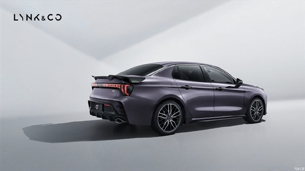 原厂自带碳纤维大尾翼!领克03冠军版正式上市:12.78万起