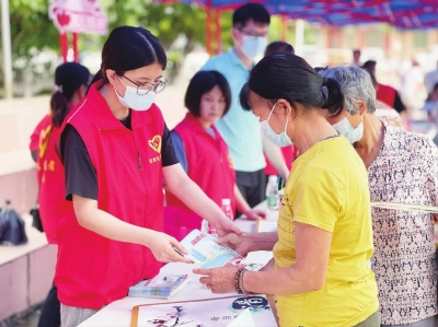 ▲激发基层民主活力，既是践行全过程人民民主的重要环节，又是推进社会治理现代化的内在要求。只有发展好基层民主，才能充分发挥人民群众主体作用，为基层治理提供不竭的力量源泉，有效保证共建共治共享效能。