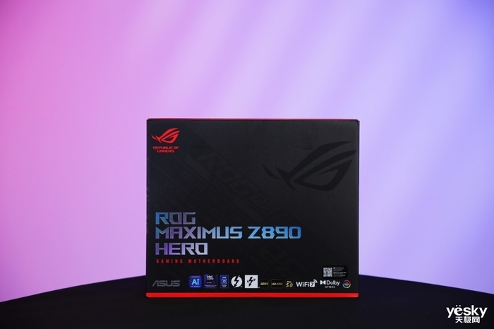 ROG MAXIMUS Z890 HERO主板+龙神3 EXTREME礼盒开箱:顶级配置,信仰拉满