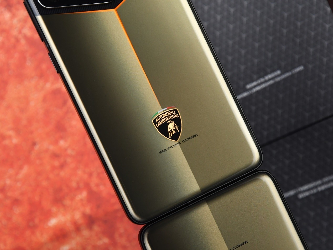 Redmi K70 至尊冠军版全面评测,这难道就是小米14青春版?