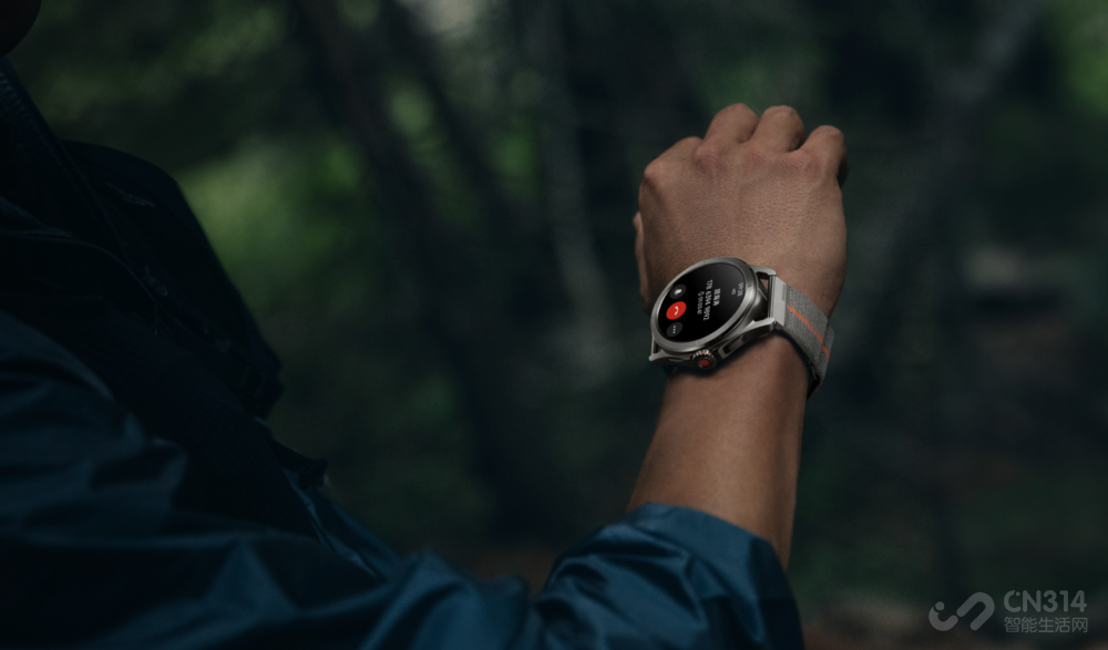 小米手表S4 Sport与运动品牌颂拓深度合作