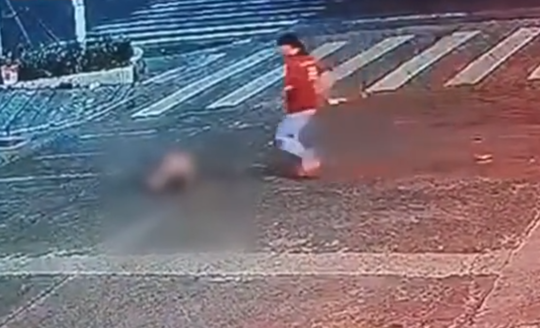 事发后家长跑向孩子