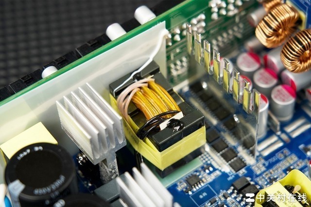 【有料评测】百盛高能XG850电源评测 极致性价比真白金国货