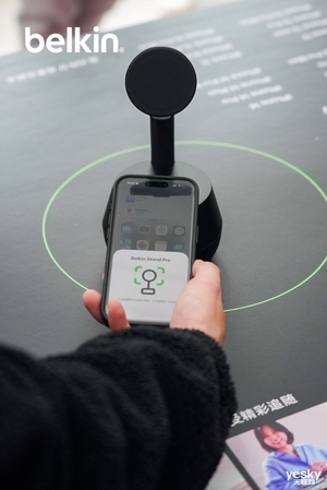 首发原生支持苹果DockKit!贝尔金自动跟踪&充电云台正式发布,仅售1359元