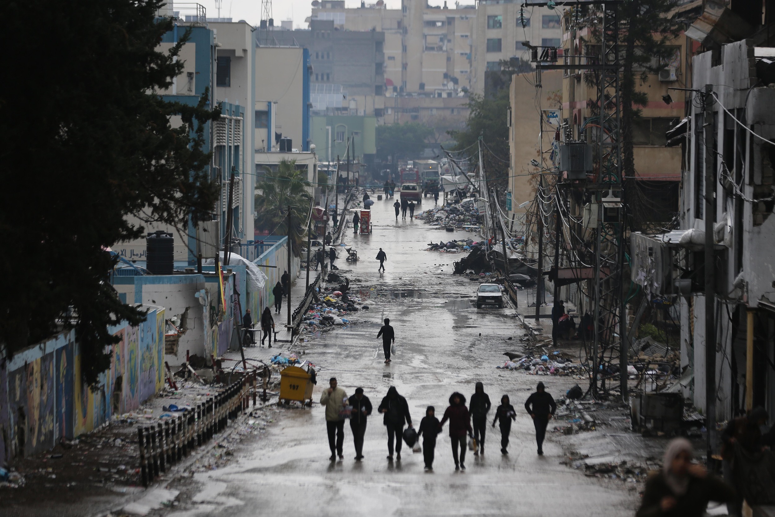 早安世界战局混乱又遇恶劣天气加沙难民生活雪上加霜