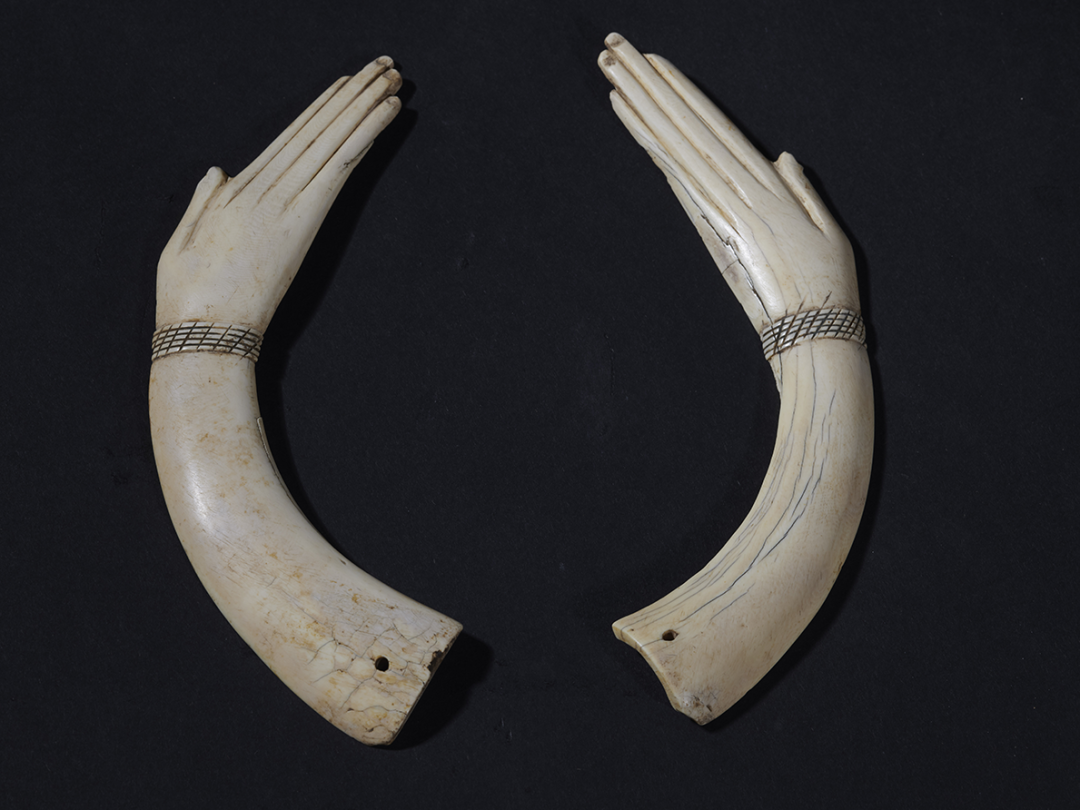手形象牙响板,象牙,18王朝(公元前1550-1295年),埃及国家博物馆