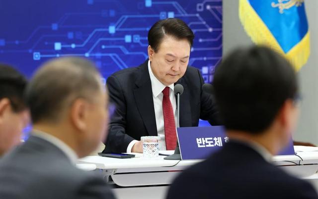 尹锡悦：接受民意批评，但没说会道歉
