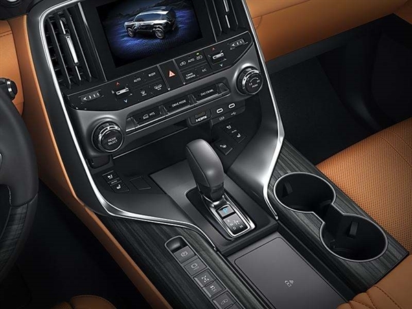 配3.5升V6、首搭并联混合动力系统!全新雷克萨斯LX700h本月上市