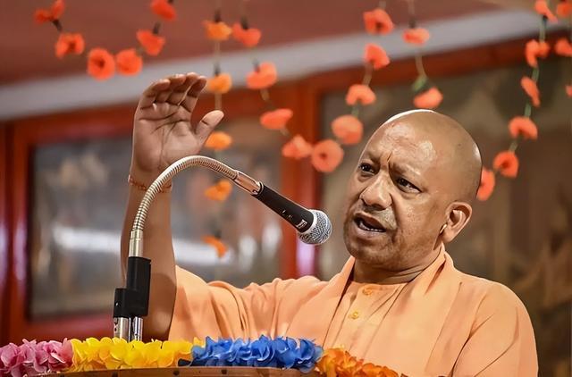 约吉(Yogi Adityanath),真正的印度神棍