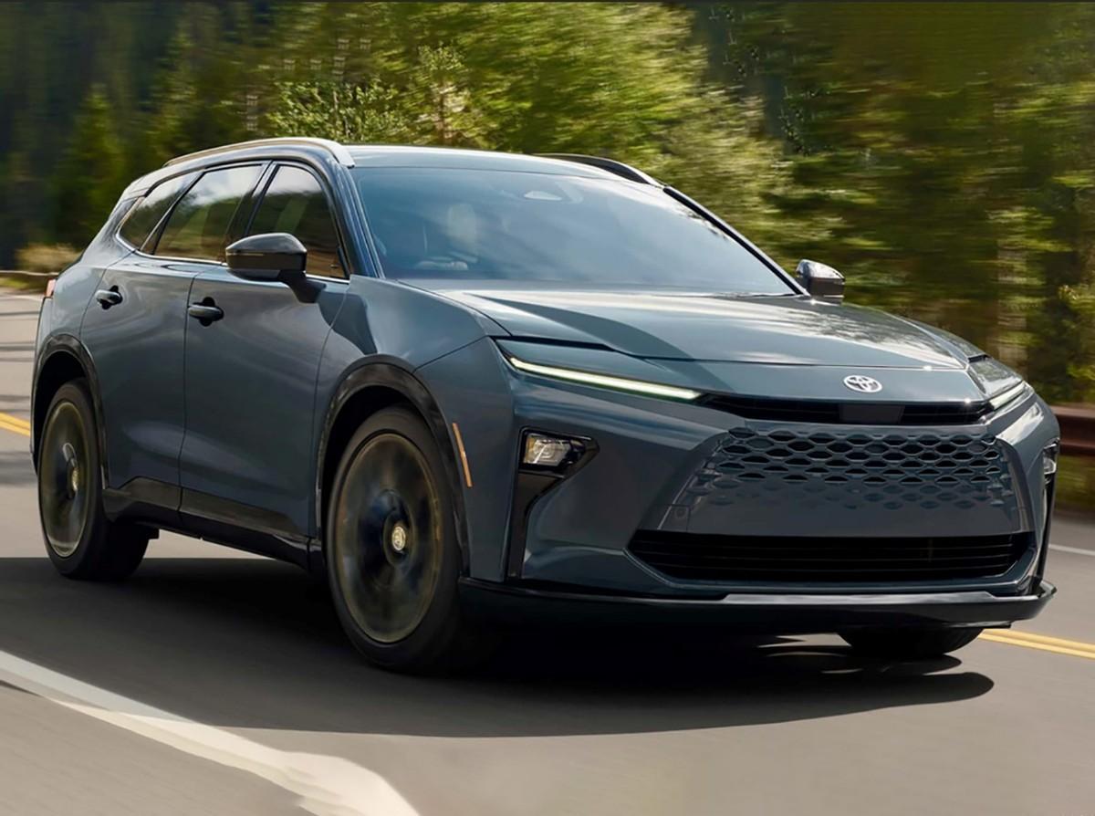 丰田睡醒了?续航超1200km 皇冠插混车型10月上市 卖20万能行吗?