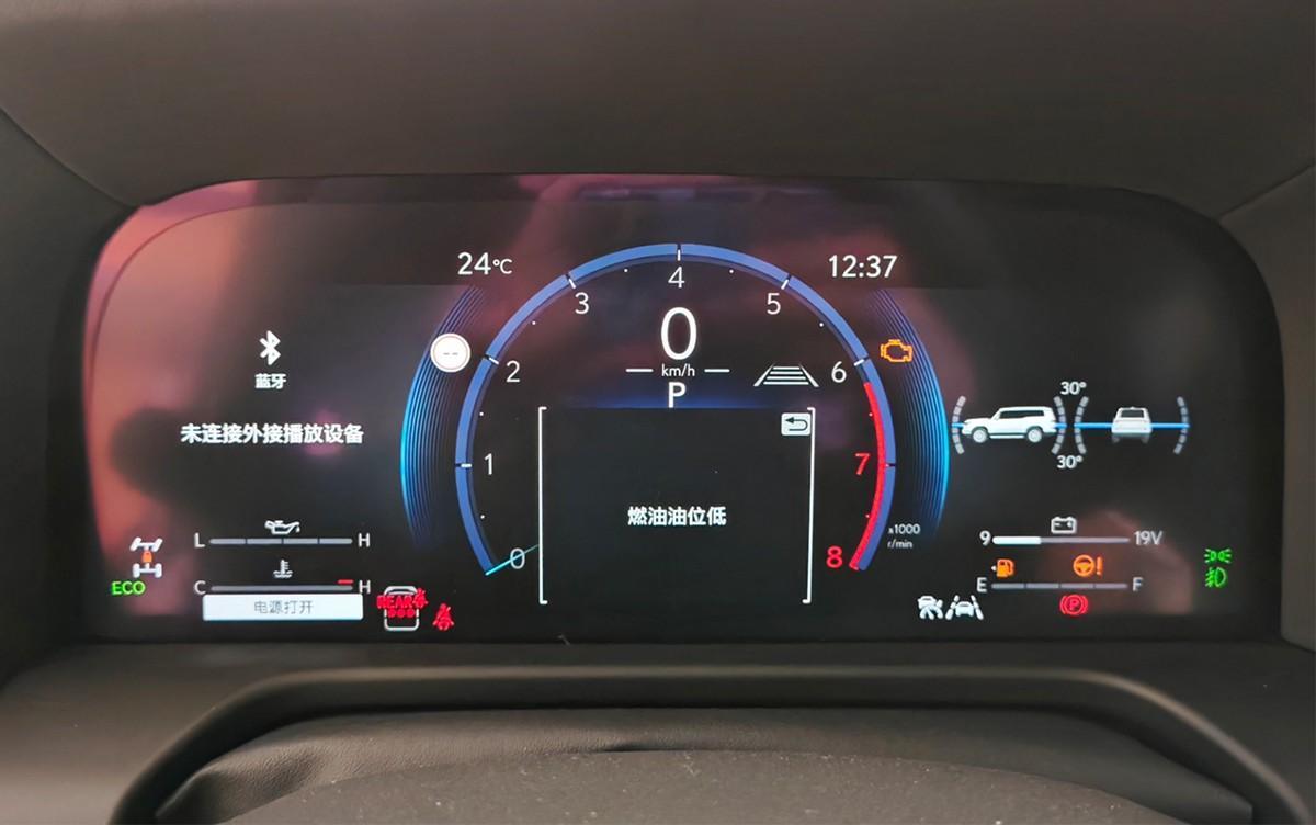 不要考虑比普拉多贵30多万值不值,大哥开心就好,雷克萨斯GX实拍