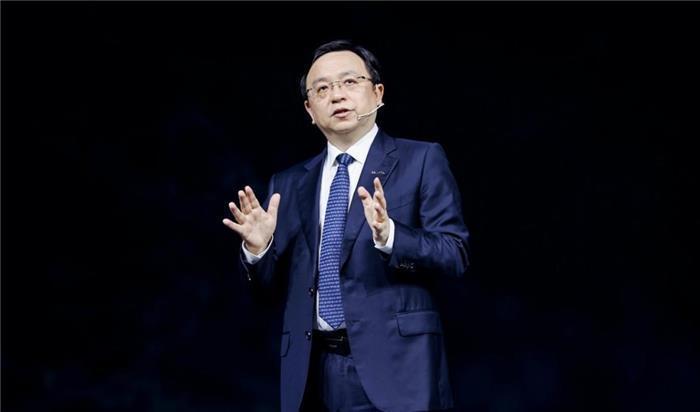 近日,比亚迪董事长王传福在财报沟通会议上首次透露,比亚迪目前正在研