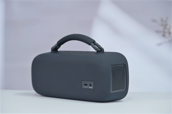 一次充电畅听20小时!Bose SoundLink Max手提音箱图赏