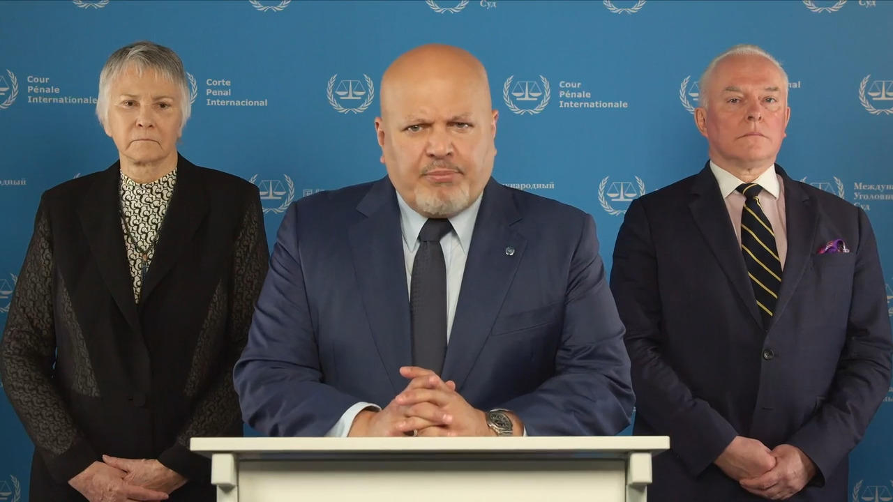 卡里姆·汗20日发布声明 图片来源:视频截图