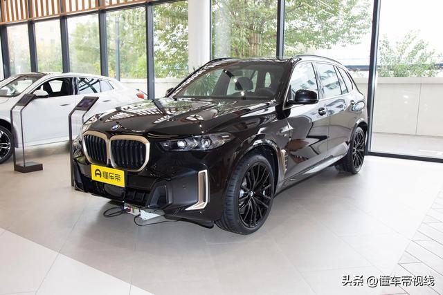 良马X5 xDrive 40Li 尊享型黑焰限量版