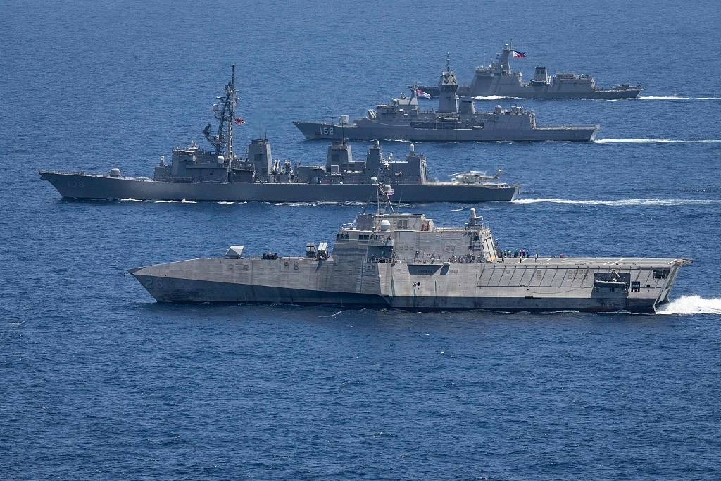 当地时间4月26日，美日菲澳四国海军在南海举行联合军演 图自：视觉中国