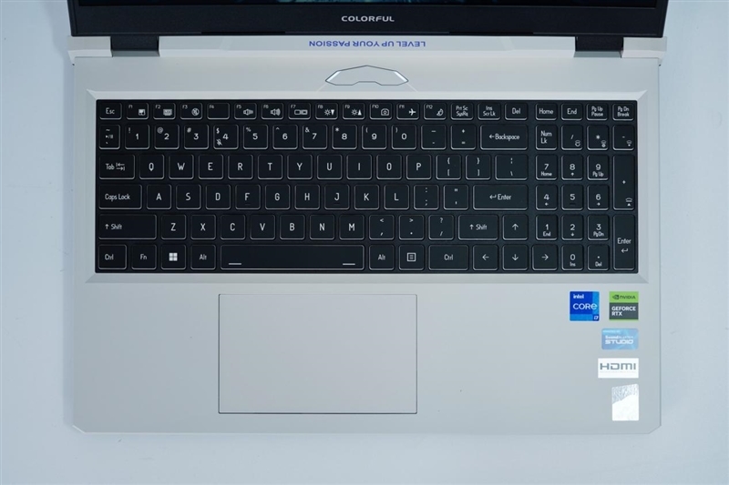 几乎是性价比最高的RTX 4060游戏本!七彩虹隐星P15 2024评测