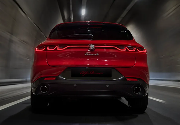 意大利豪车不到20万了:阿尔法·罗密欧Tonale托纳利官降