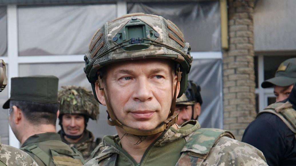 乌克兰武搭戎行新任总司令瑟我斯基 望觉中国 遥程图